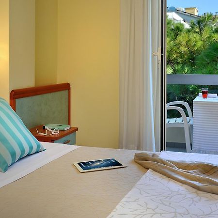 Hotel Riviera B&B Misano Adriatico Exteriér fotografie