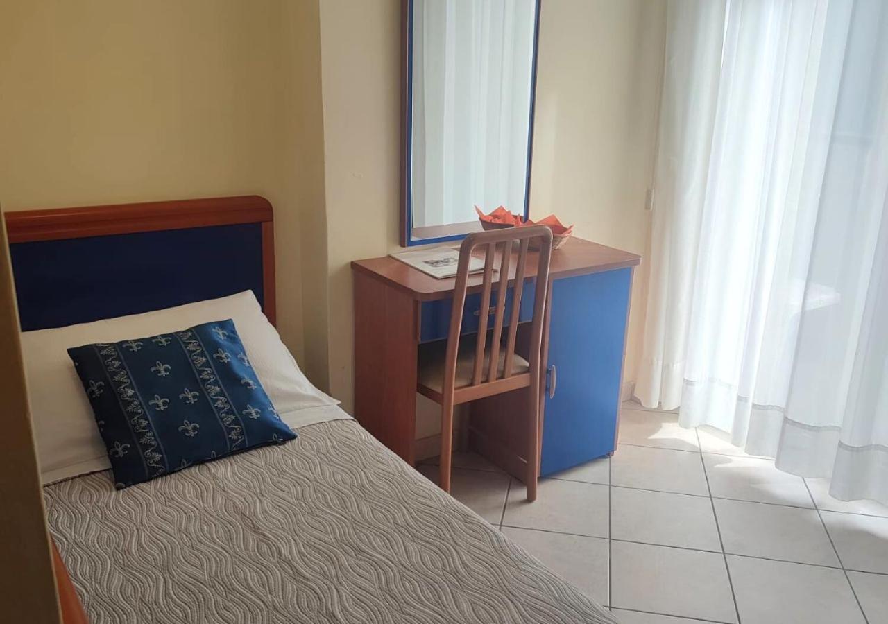 Hotel Riviera B&B Misano Adriatico Exteriér fotografie